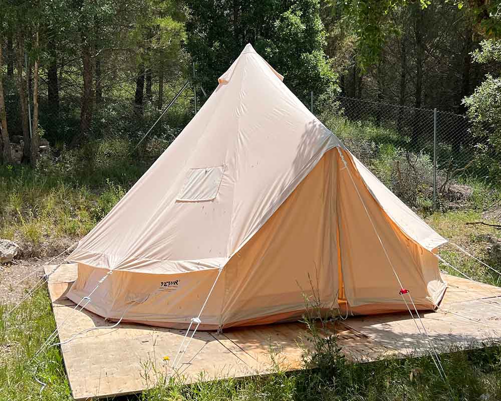 imagen tiendas complejo esgueva glamping Valladolid